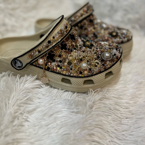 Crocs - Picture 4 of 6